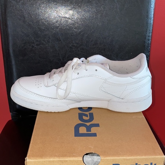 Reebok Classic - Picture 8 of 9